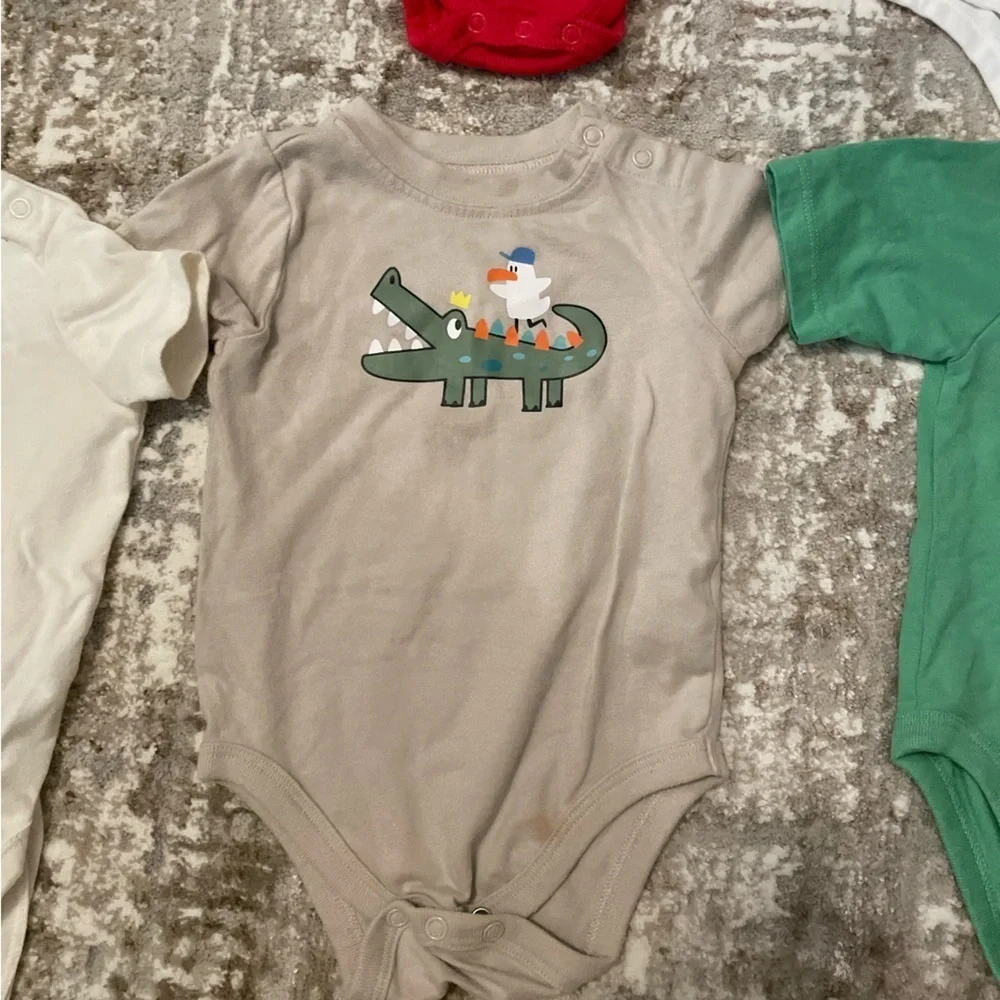 Garanimals Colorful Bodysuit Set - Red, White, Beige, Green size 6/9M